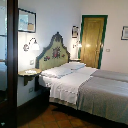 Terre Di Sicilia Giardini-Naxos