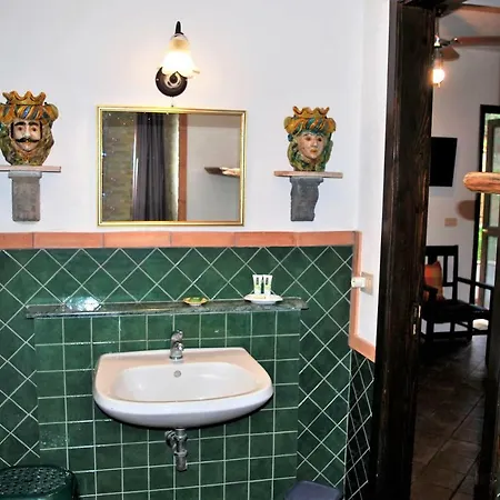 Bed & Breakfast Terre Di Sicilia 3*